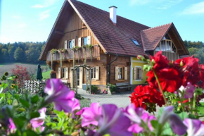 Гостиница Urlaub am Bauernhof - Fam. Stiendl  Neudorf im Sausal